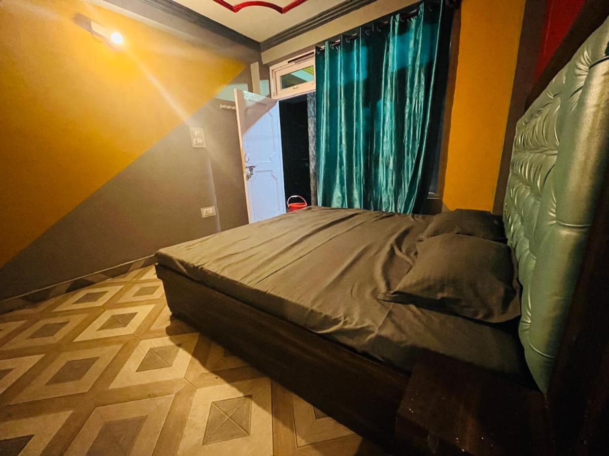 Shanti Cafe - Hotel&Restaurant Kasol Eksteriør billede