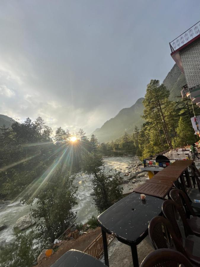 Shanti Cafe - Hotel&Restaurant Kasol Eksteriør billede