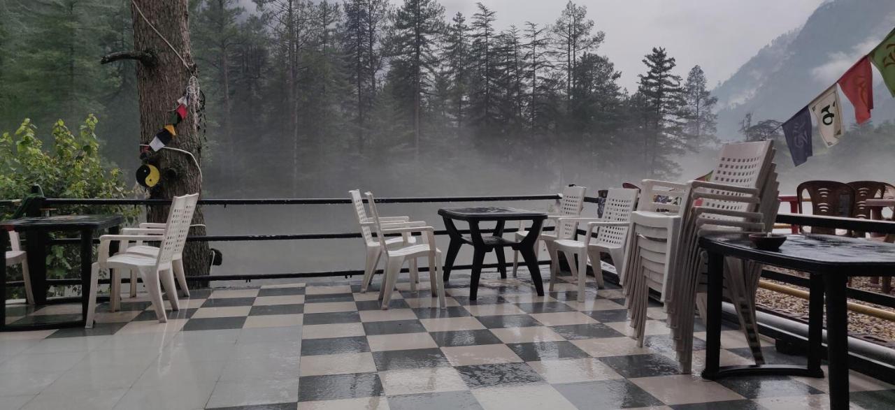Shanti Cafe - Hotel&Restaurant Kasol Eksteriør billede