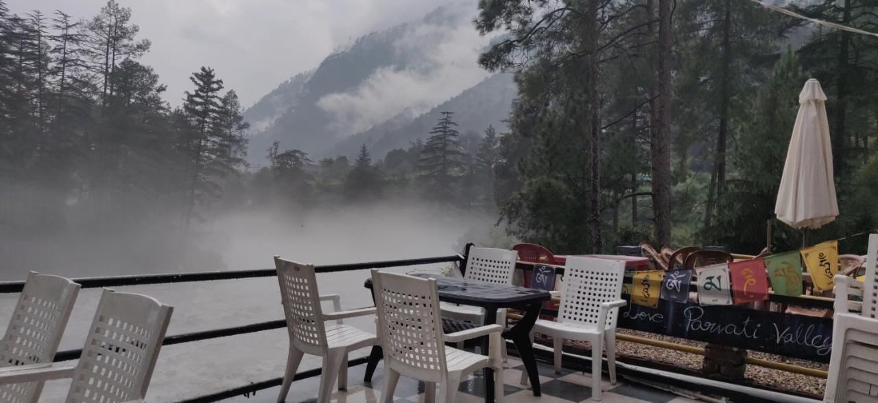 Shanti Cafe - Hotel&Restaurant Kasol Eksteriør billede