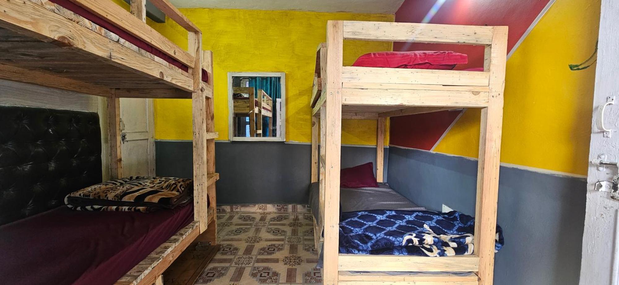 Shanti Cafe - Hotel&Restaurant Kasol Eksteriør billede