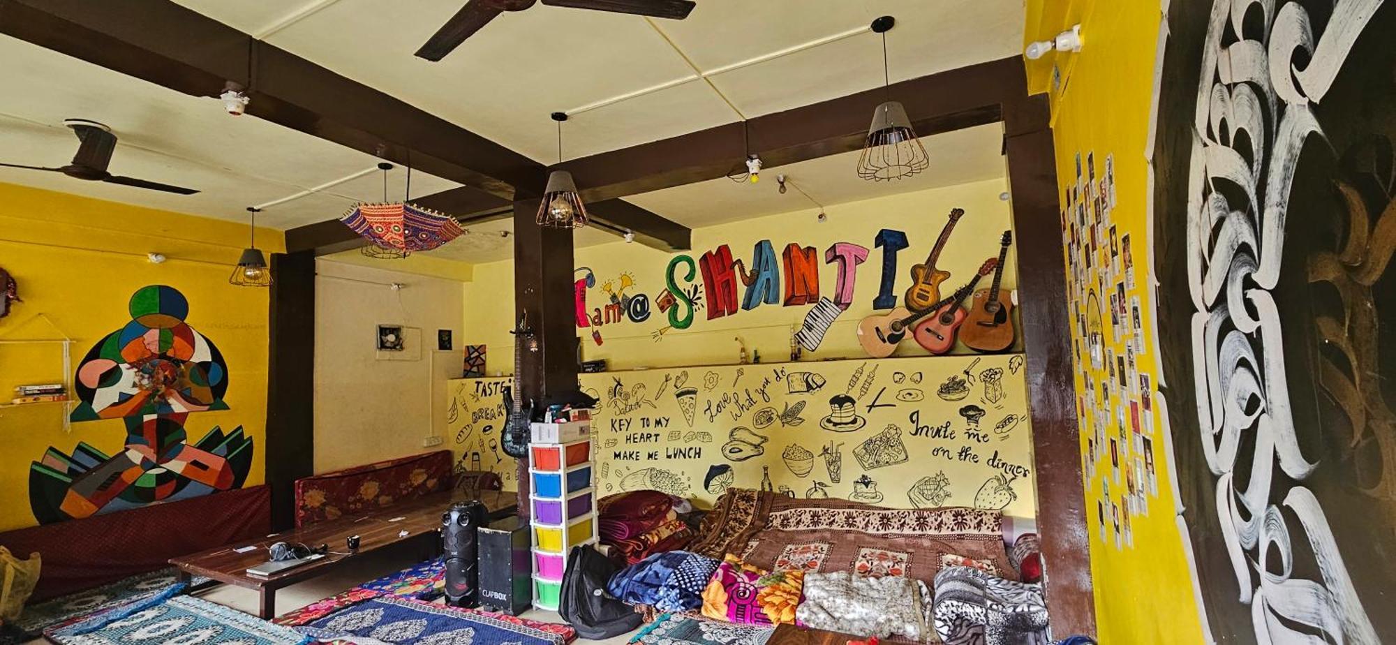 Shanti Cafe - Hotel&Restaurant Kasol Eksteriør billede
