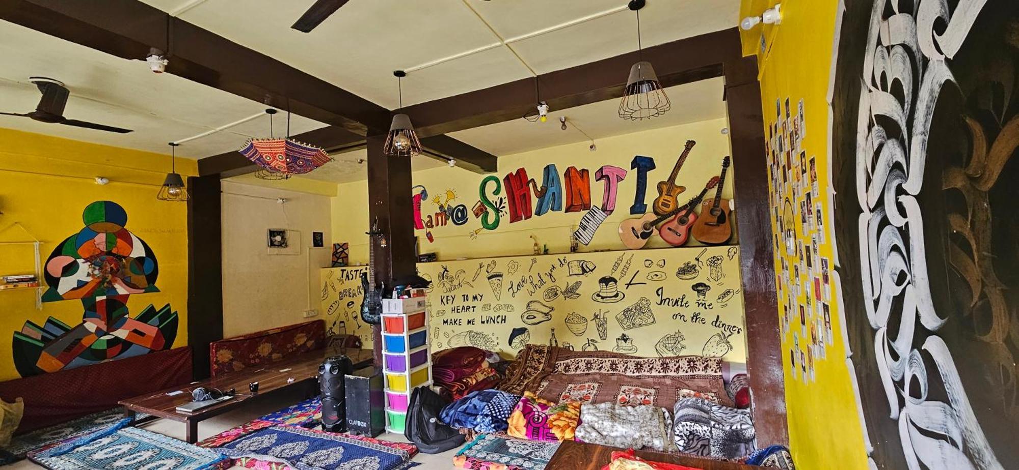 Shanti Cafe - Hotel&Restaurant Kasol Eksteriør billede