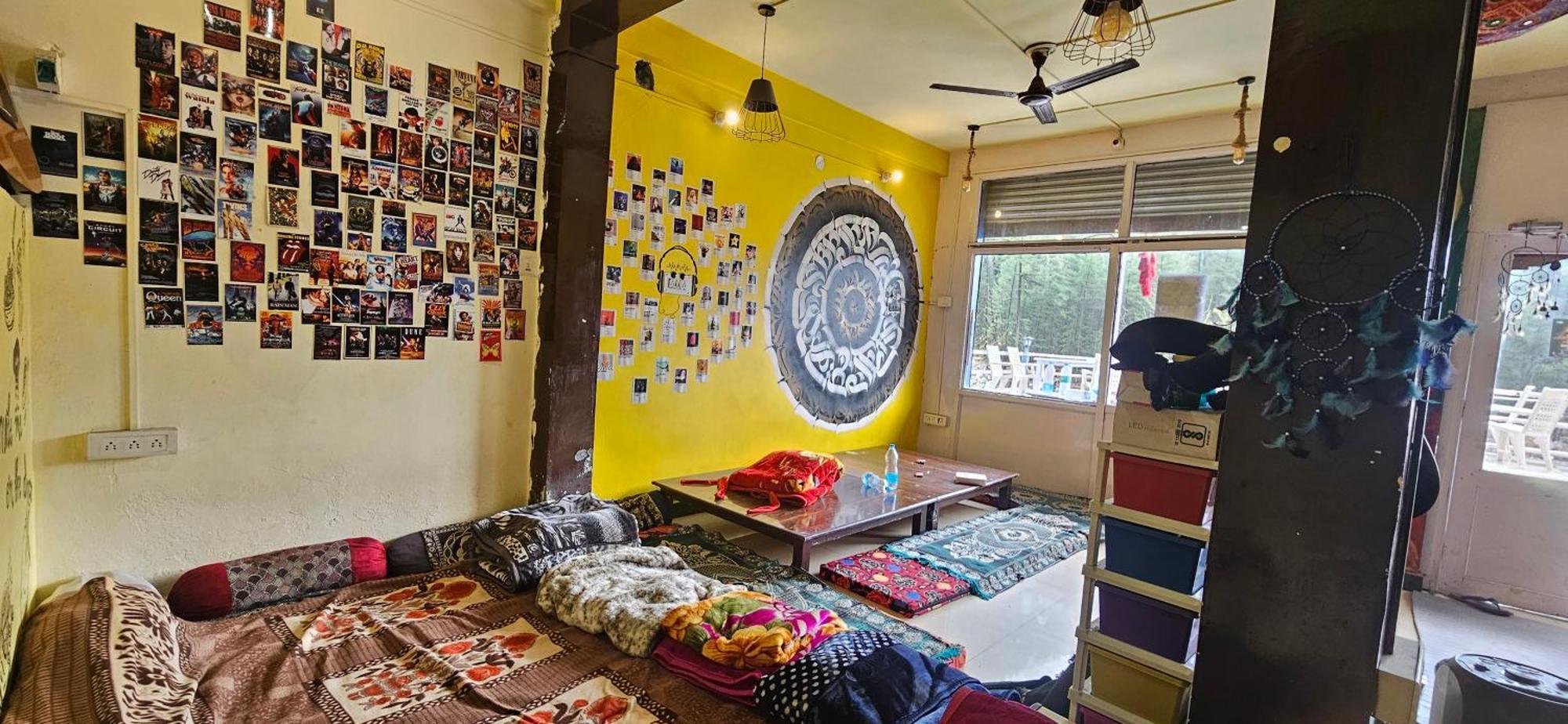 Shanti Cafe - Hotel&Restaurant Kasol Eksteriør billede
